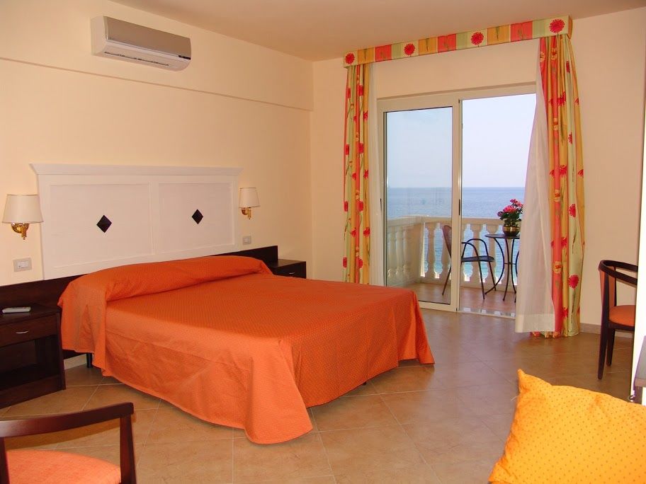 Hotel Orizzonte Letojanni Exterior foto